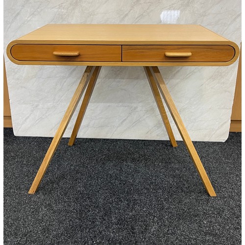 297 - Oak Fonteyn console desk by steuart padwick measures approximately 29 inches tall 35 inches wide 20 ... 