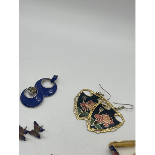 462 - Selection of ladies enamel earrings