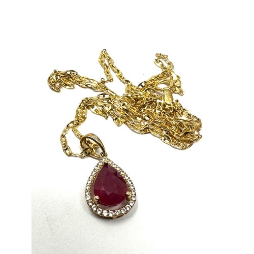 117 - 9ct gold glass filled ruby & white gemstone cluster pendant necklace (1.8g)