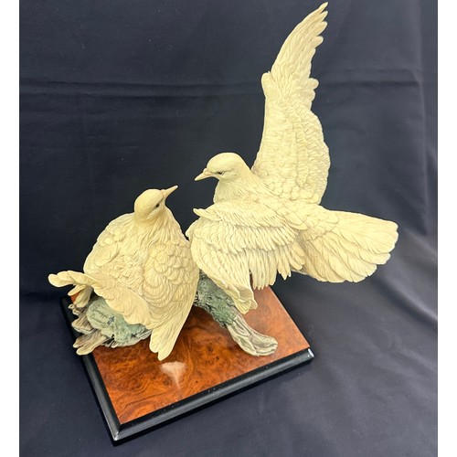 255 - Regency Dove ornament in original box 15 inches tall 10 inches wide 7 inches depth