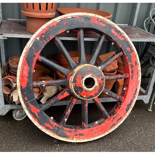 100M - Vintage heavy wooden carriage wheel, approximate diameter: 38 inches