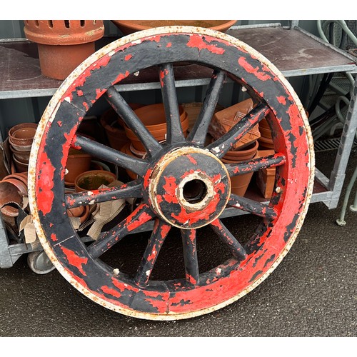 100M - Vintage heavy wooden carriage wheel, approximate diameter: 38 inches