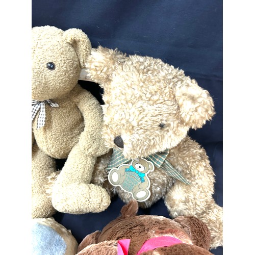 141 - Selection of vintage bears includes Fraser etc