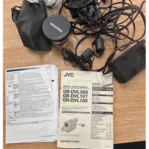 101 - JVC digital video camera GR-DVL100E and a Canon camera Z115- untested