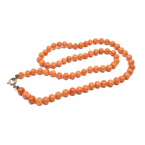 83 - antique coral bead necklace measures approx 40cm long approx 6mm dia weight 16g