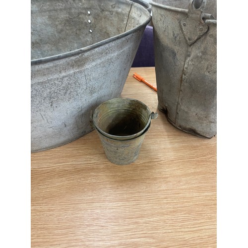 213 - Vintage galvanised bath and bucket