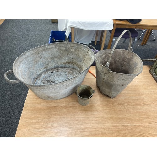 213 - Vintage galvanised bath and bucket