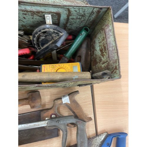 175 - Ammunition box with a large selection of tools