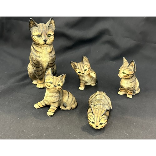 71 - Selection of vintage pottery cat figures marked HK