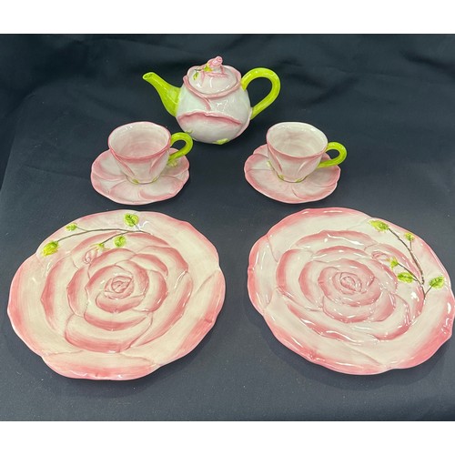 84 - Art deco style flower pattern part tea set includes 2 cups, 2 saucers , 2 plates and a tea pot