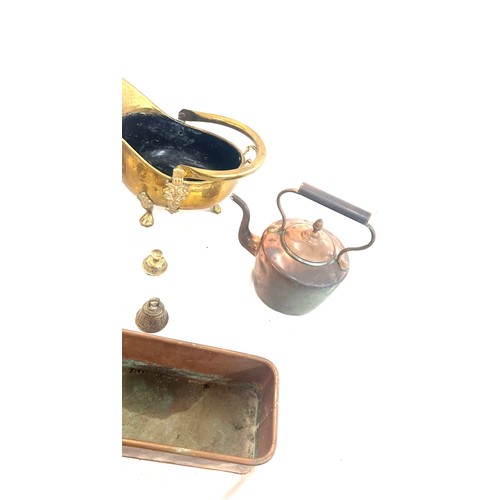 156 - Selection of vintage copper, brass and pewter to include copper kettles, tankards etcs