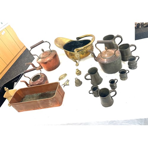 156 - Selection of vintage copper, brass and pewter to include copper kettles, tankards etcs