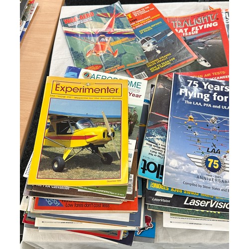 189 - Large selection of assorted air craft magazines to include Aircraft spruce and speciality co, Wag-Ae... 