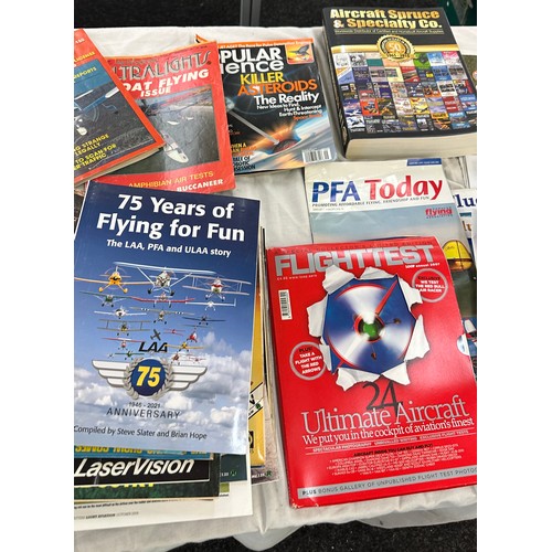 189 - Large selection of assorted air craft magazines to include Aircraft spruce and speciality co, Wag-Ae... 