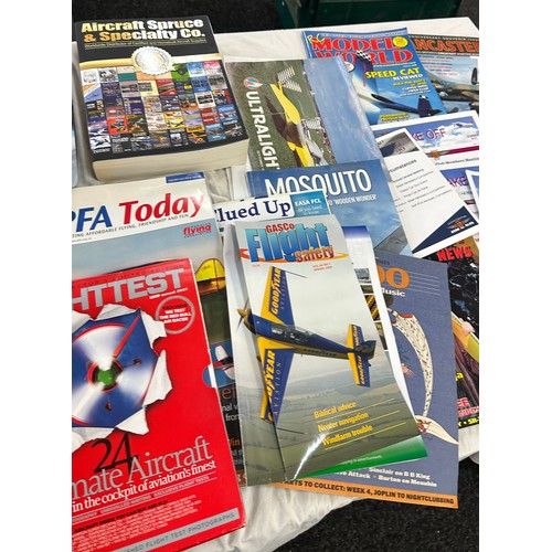 189 - Large selection of assorted air craft magazines to include Aircraft spruce and speciality co, Wag-Ae... 