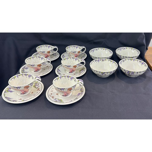 192 - Selection of Villeroy & Boch Depuis 1748 design 1900 cups, saucers, and bowls - one cup has lost its... 