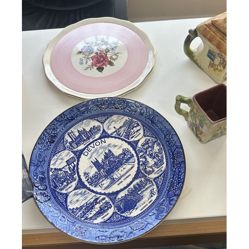 193 - Selection of Devonware and two plates