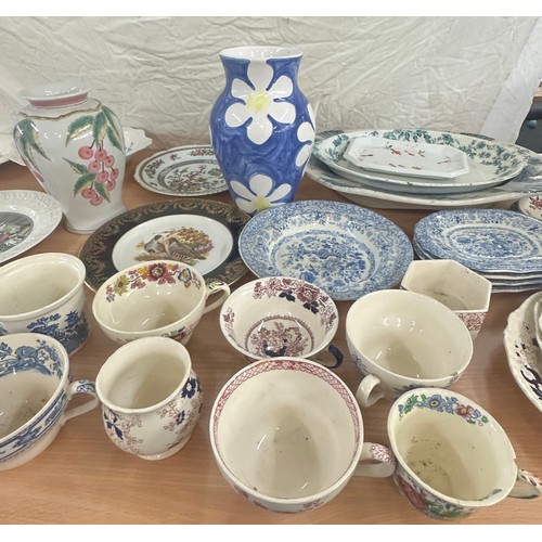 249 - Large selection of pottery to include Masons, Wedgwood etc