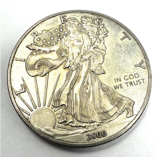 430 - 2000 silver liberty dollar