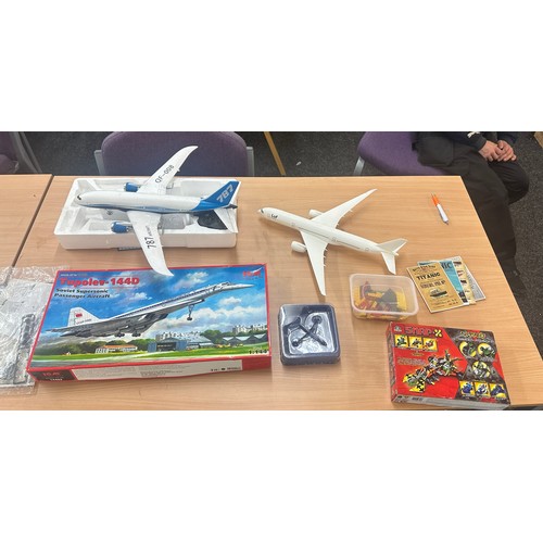 187 - Selection of assorted aircraft figures etc includes ICM model