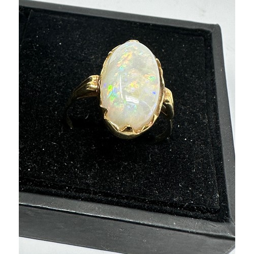 123 - 14ct gold opal dress ring (2.2g)