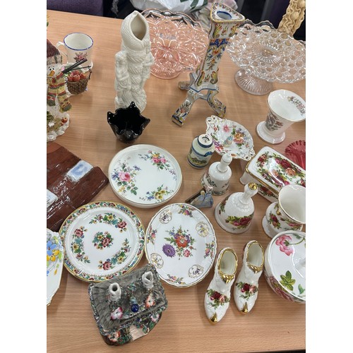 287 - Selection of miscellaneous includes Royal doulton, royal albert etc