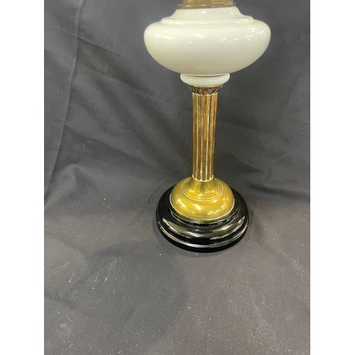 290 - Vintage oil lamp complete, height 24 inches