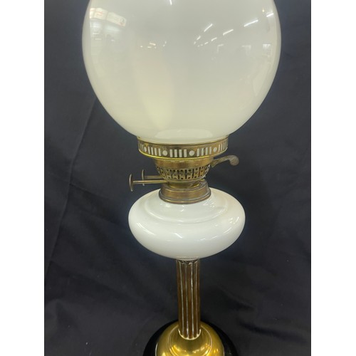 290 - Vintage oil lamp complete, height 24 inches