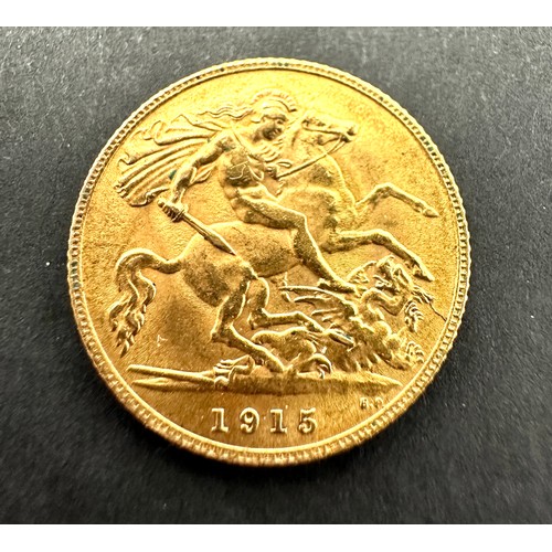 449 - 1915 Half Sovereign King George V high grade coin