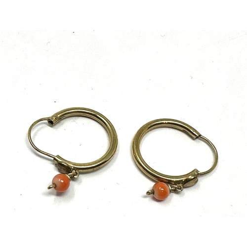 87 - 9ct gold hoop earrings with coral drop 1.1g