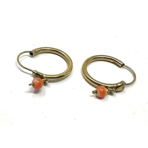 87 - 9ct gold hoop earrings with coral drop 1.1g