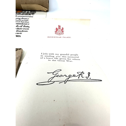 552 - WW1 death plaque in original envelope scroll and buckingham palace letter to pte sydney beadell roya... 