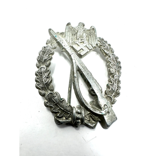 558 - German infantry assault badge No makers mark . pin and catch on the reverse side. missing clasp