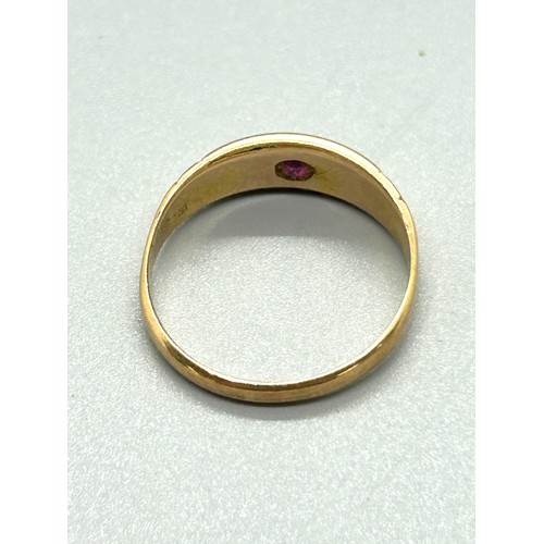 526 - Ladies 18ct gold ruby and diamond set ring, ring size: K/L, total weight 1.4g