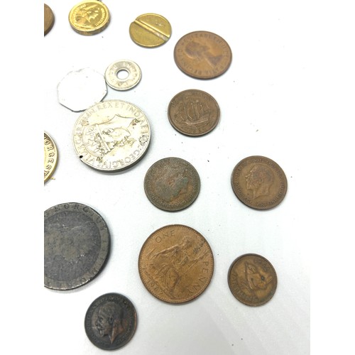 417 - Selection of foreign medallions / coins etc