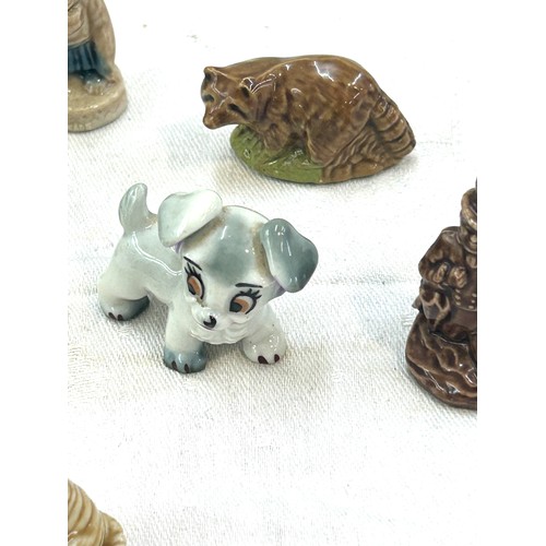 555 - Selection of Wade Whimsies to include tramp, polar bear, lion, bear, tiger, monkey etc