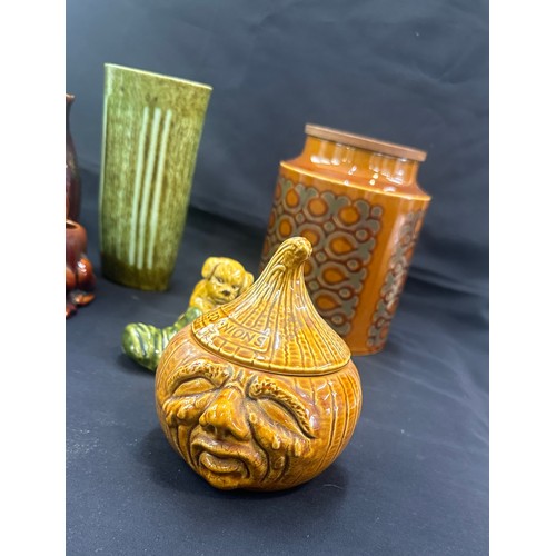 189 - Selection of assorted pottery includes sylvac, frog jugs etc