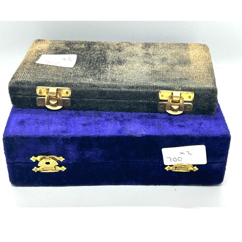 552 - Cased set of small scales and cased goblets