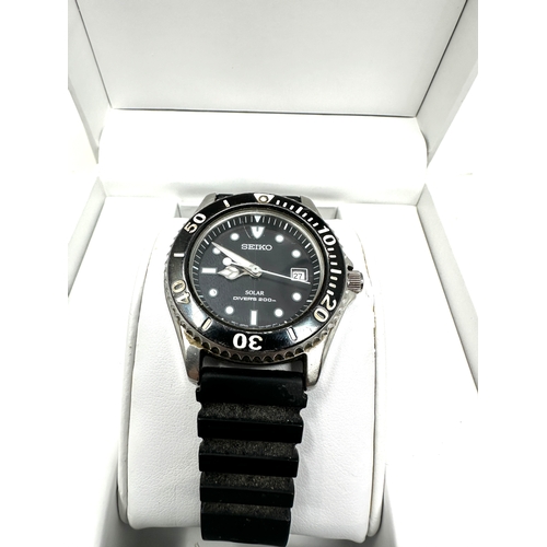 467 - Boxed gents seiko quartz solar 1/5 chronograph divers 200m watch the watch is ticking comes with box... 