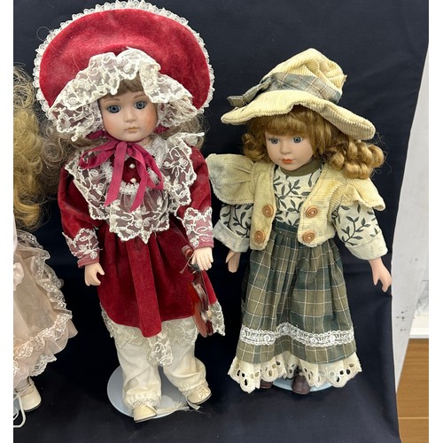 176 - Selection of pot dolls and teddies