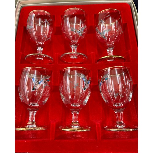 145 - Box set of 6 Ravenhead Clarendon english cut glass wine glasses, 6 boxed Chantilly beaugency glasses... 