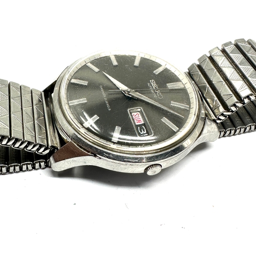 505 - Vintage SEIKO SPORTSMATIC 5 6619-8190 Automatic diashock 21J gents wristwatch the watch is ticking