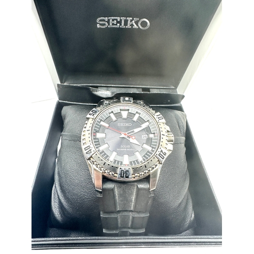 472 - Boxed Seiko solar divers 200m v175-0as0 quartz gents wristwatch the watch is ticking