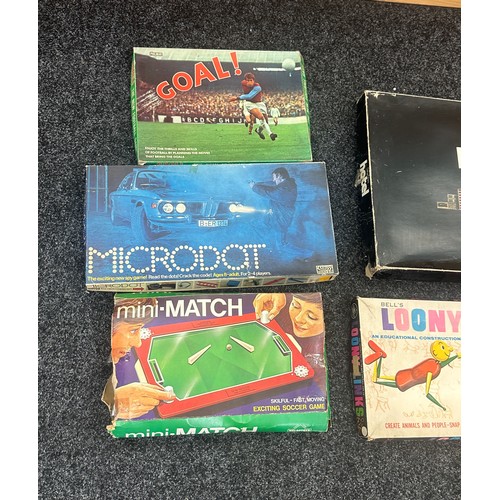 225 - Selection of vintage games to include ' Denys Fishers Hotel', ' Loony Links' etc