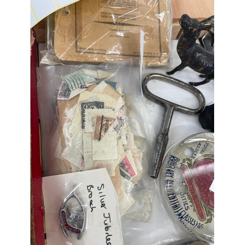 570 - Selection of collectables includes keys, autograph book etc