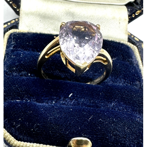 25 - 9ct gold amethyst ring weight 3g