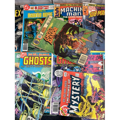61 - Selection of vintage DC comics, Marvel comics