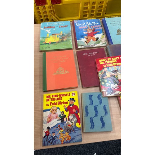 Large Selection Of Vintage Enid Blyton Books To Include ' The Second ...