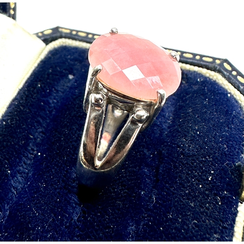 90 - 9ct white gold rose quartz ring weight 5.4g