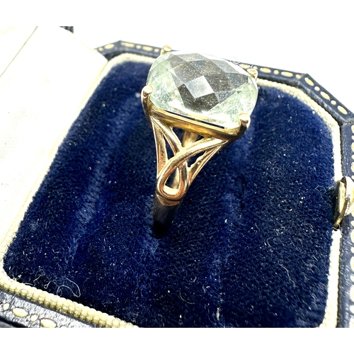 91 - 9ct gold quartz ring weight 3.4